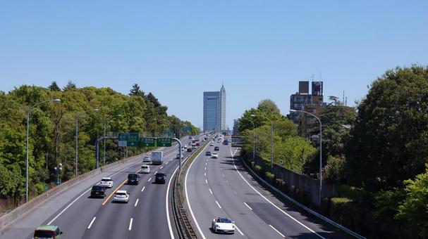 東名高速道路全通記念日【ガルテクト屋根への葺き替えで雨漏り対策】 画像