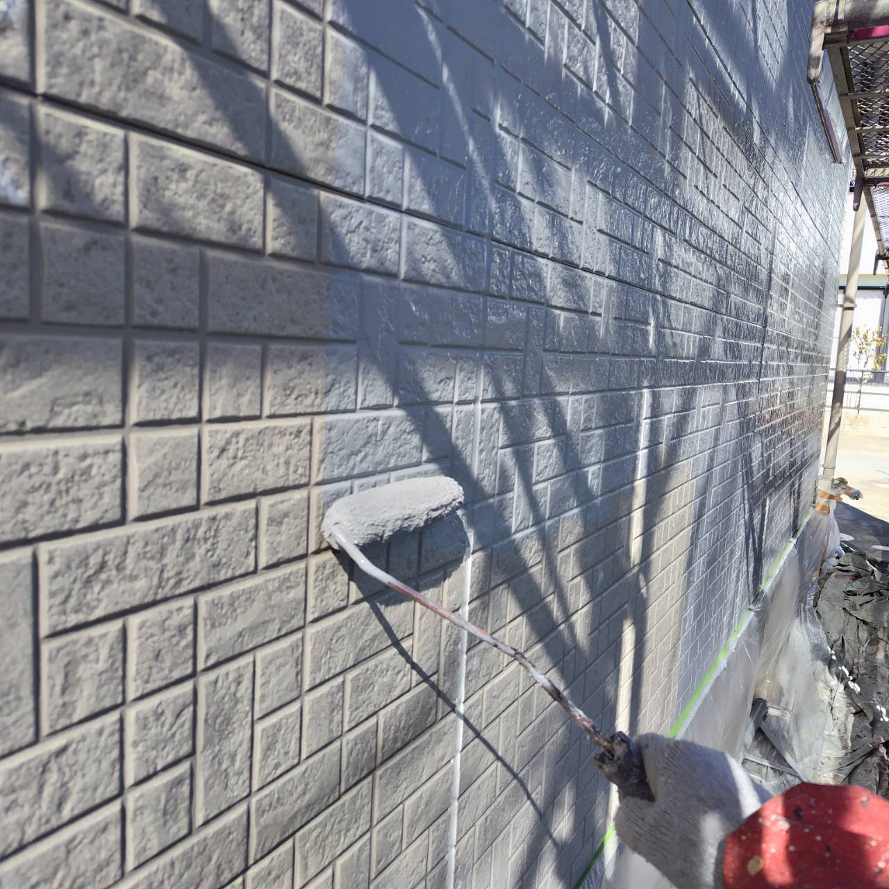 外壁塗装に最適な時期とは?【浜松市の屋根リフォームのご相談は当店へ】 画像