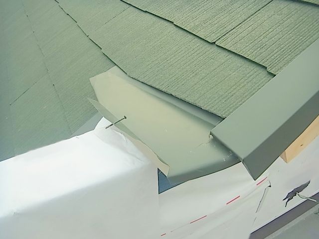 強風被害に注意！！屋根から音がする時に考えられる原因【浜松市の屋根リフォームのご相談は当店へ】 画像