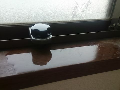 なぜ「窓から雨漏り」が発生するの？台風後のお問い合わせで急増！ アイキャッチ画像